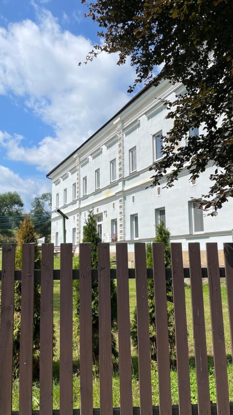 Ubytovani Jivka 86 Hotel Exterior photo